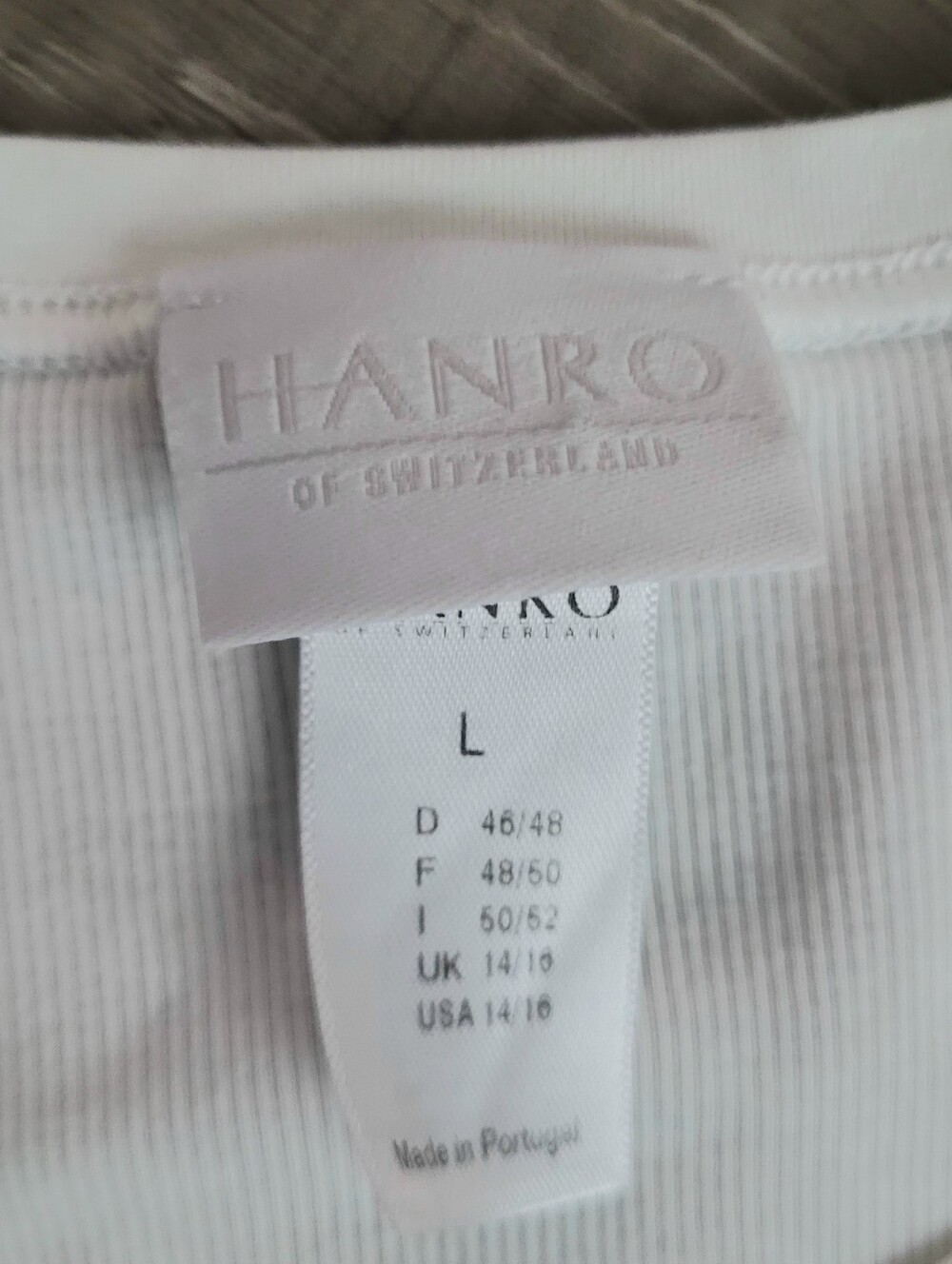 Hanro Ivory Ribbed Long Sleeve Tee - Picture 2 of 4